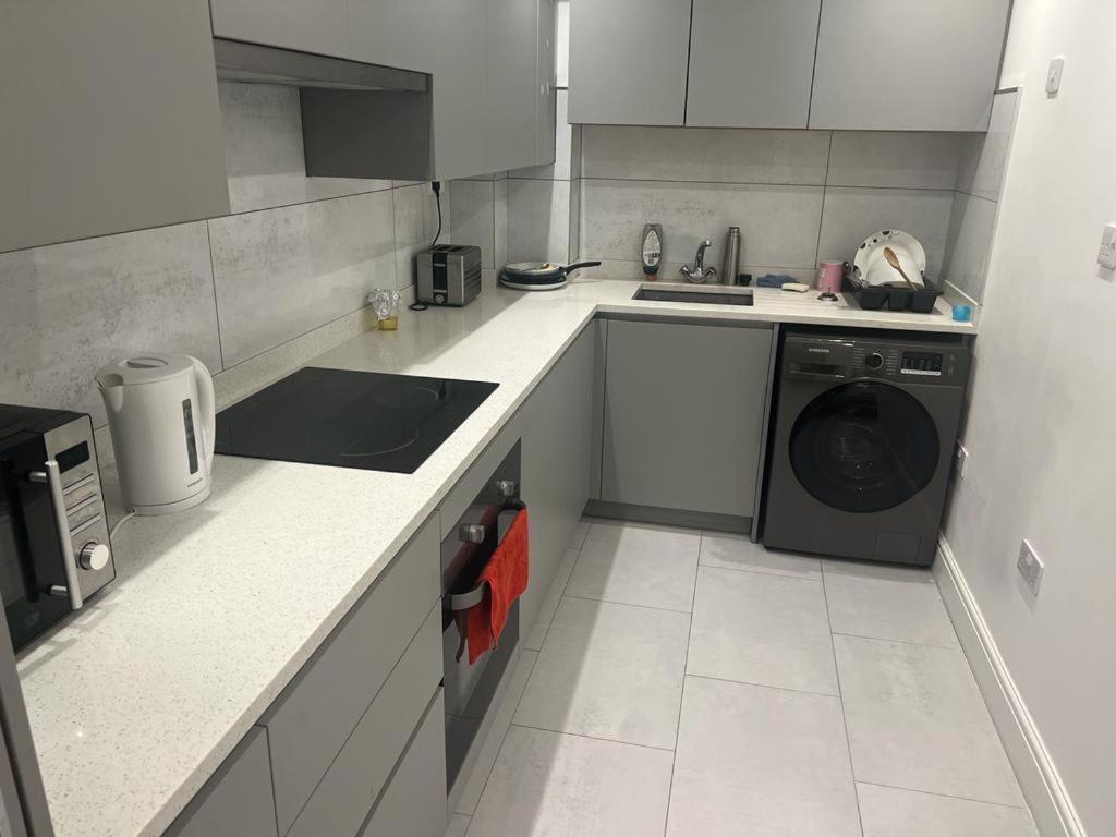 ロンドンAmazing Flat 2 In Batterseaアパートメント エクステリア 写真